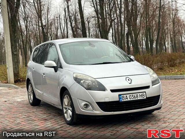 Серый Рено Гранд Сценик, объемом двигателя 1.9 л и пробегом 220 тыс. км за 7350 $, фото 1 на Automoto.ua