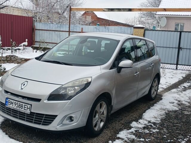 Рено Гранд Сценик 2010 в Ахтырке на Automoto.ua Серый Рено Гранд Сценик, объемом двигателя 1.9 л и пробегом 220 тыс. км за 7600 $, фото 1 на Automoto.ua