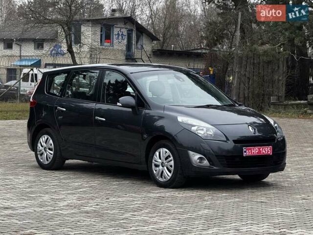 Сірий Рено Гранд Сценік, об'ємом двигуна 1.6 л та пробігом 218 тис. км за 7650 $, фото 1 на Automoto.ua