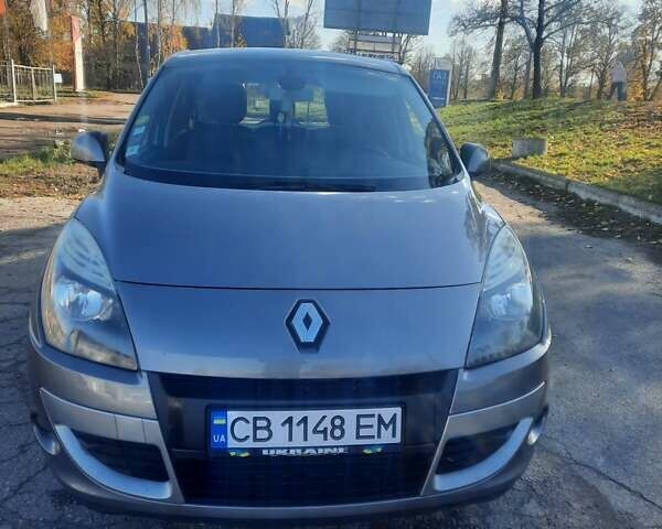 Сірий Рено Гранд Сценік, об'ємом двигуна 1.46 л та пробігом 310 тис. км за 7000 $, фото 1 на Automoto.ua