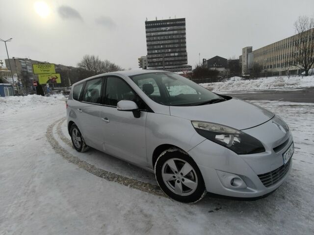 Серый Рено Гранд Сценик, объемом двигателя 1.5 л и пробегом 252 тыс. км за 7300 $, фото 1 на Automoto.ua