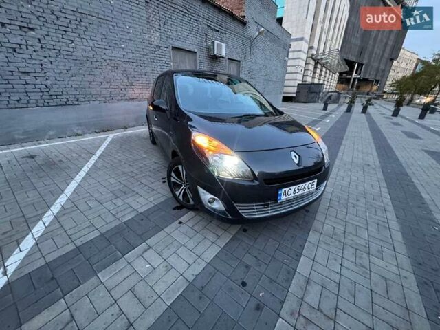 Серый Рено Гранд Сценик, объемом двигателя 1.46 л и пробегом 318 тыс. км за 7800 $, фото 1 на Automoto.ua