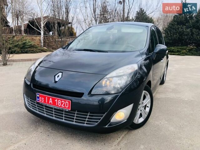 Серый Рено Гранд Сценик, объемом двигателя 1.5 л и пробегом 228 тыс. км за 7350 $, фото 1 на Automoto.ua
