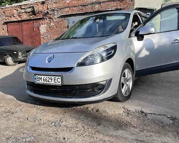Сірий Рено Гранд Сценік, об'ємом двигуна 1.6 л та пробігом 202 тис. км за 9500 $, фото 1 на Automoto.ua