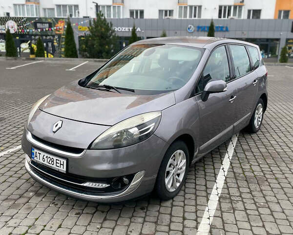 Серый Рено Гранд Сценик, объемом двигателя 1.46 л и пробегом 262 тыс. км за 7900 $, фото 1 на Automoto.ua