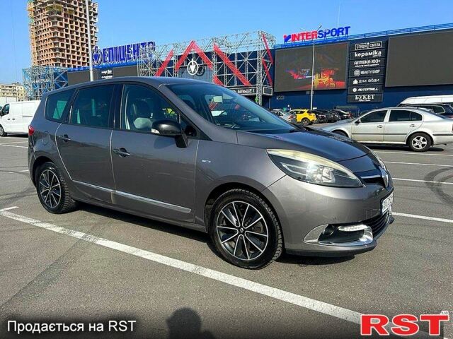 Сірий Рено Гранд Сценік, об'ємом двигуна 2 л та пробігом 246 тис. км за 10200 $, фото 1 на Automoto.ua