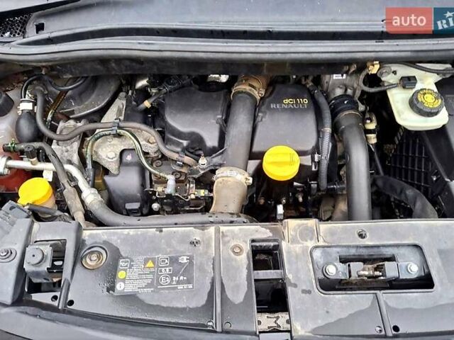 Сірий Рено Гранд Сценік, об'ємом двигуна 1.5 л та пробігом 198 тис. км за 8150 $, фото 1 на Automoto.ua