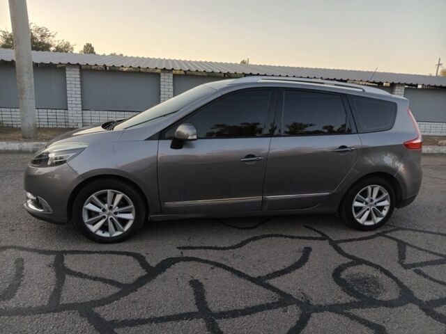 Сірий Рено Гранд Сценік, об'ємом двигуна 1.5 л та пробігом 308 тис. км за 8700 $, фото 1 на Automoto.ua