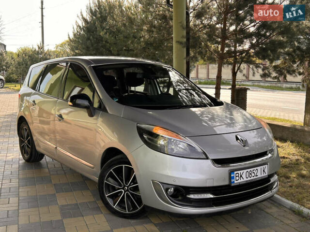 Серый Рено Гранд Сценик, объемом двигателя 1.6 л и пробегом 266 тыс. км за 7700 $, фото 1 на Automoto.ua