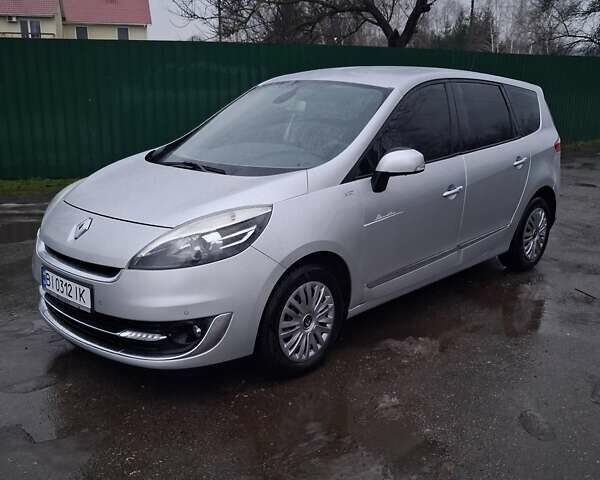 Серый Рено Гранд Сценик, объемом двигателя 1.4 л и пробегом 200 тыс. км за 8700 $, фото 1 на Automoto.ua