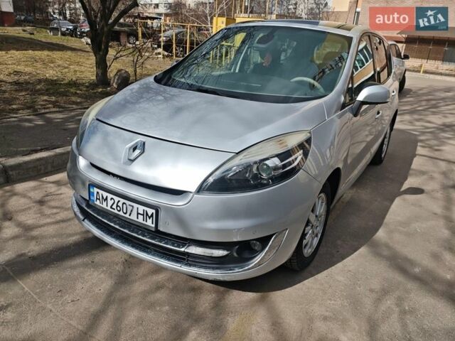 Серый Рено Гранд Сценик, объемом двигателя 1.6 л и пробегом 234 тыс. км за 6500 $, фото 1 на Automoto.ua