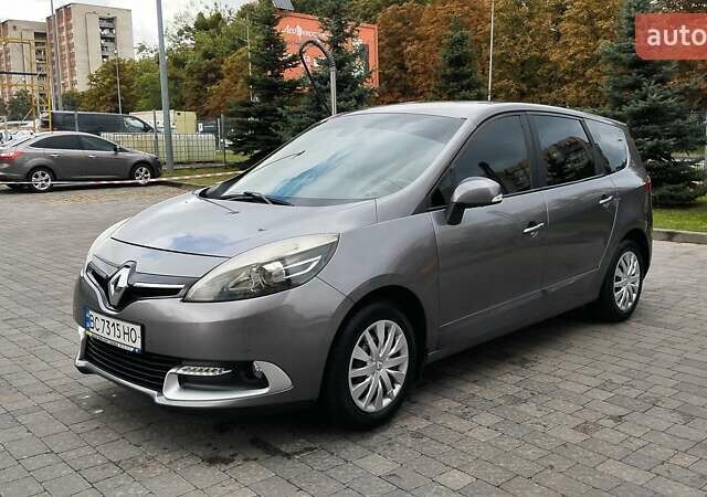 Сірий Рено Гранд Сценік, об'ємом двигуна 1.5 л та пробігом 218 тис. км за 9999 $, фото 1 на Automoto.ua