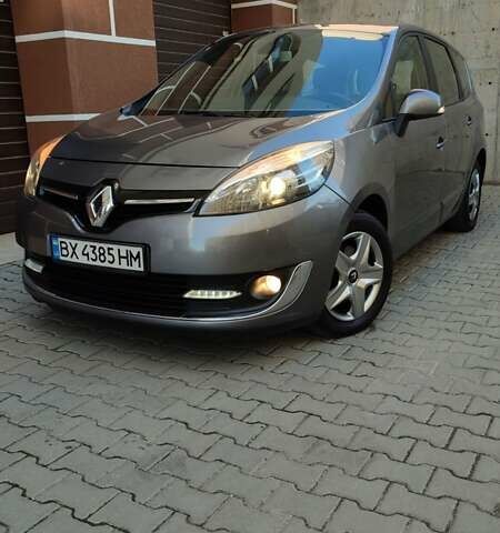 Серый Рено Гранд Сценик, объемом двигателя 1.5 л и пробегом 210 тыс. км за 9650 $, фото 1 на Automoto.ua