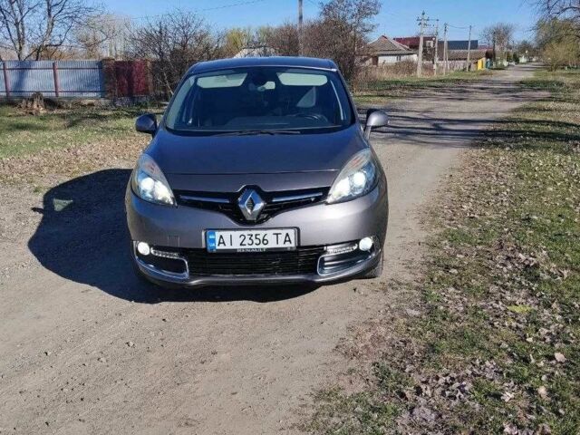 Серый Рено Гранд Сценик, объемом двигателя 1.5 л и пробегом 211 тыс. км за 8900 $, фото 1 на Automoto.ua