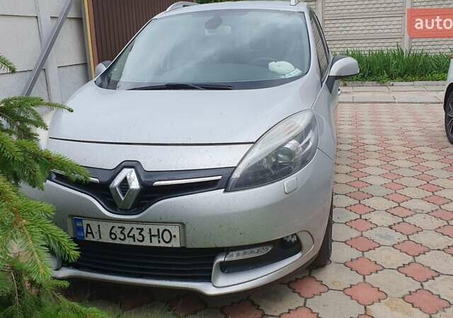 Серый Рено Гранд Сценик, объемом двигателя 1.6 л и пробегом 291 тыс. км за 9000 $, фото 1 на Automoto.ua