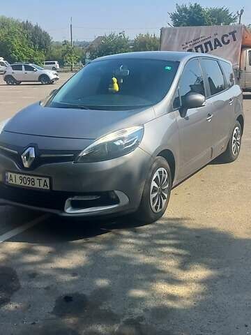 Серый Рено Гранд Сценик, объемом двигателя 1.46 л и пробегом 201 тыс. км за 9900 $, фото 1 на Automoto.ua