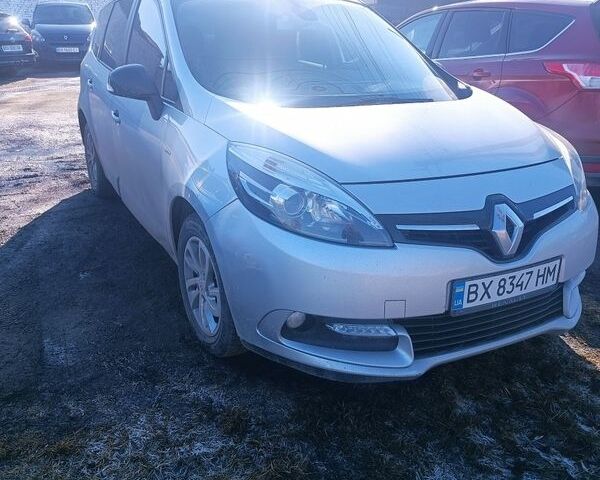 Серый Рено Гранд Сценик, объемом двигателя 1.5 л и пробегом 296 тыс. км за 8999 $, фото 1 на Automoto.ua