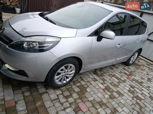 Сірий Рено Гранд Сценік, об'ємом двигуна 1.5 л та пробігом 234 тис. км за 10900 $, фото 1 на Automoto.ua