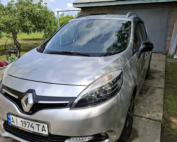 Серый Рено Гранд Сценик, объемом двигателя 1.6 л и пробегом 177 тыс. км за 12600 $, фото 1 на Automoto.ua