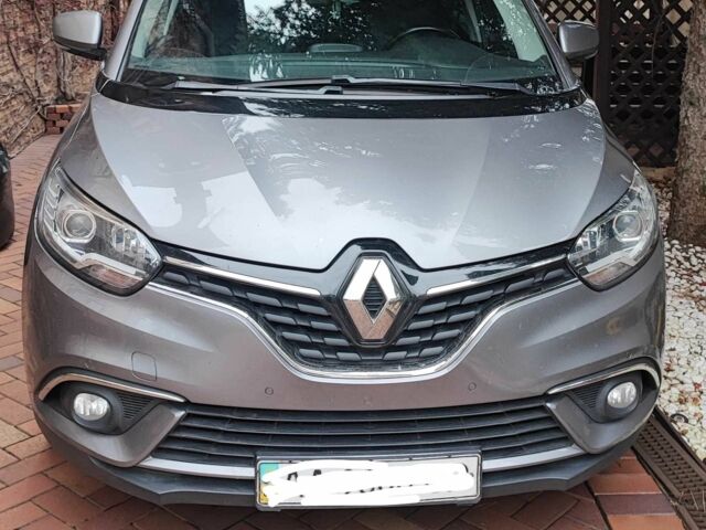 Серый Рено Гранд Сценик, объемом двигателя 1.5 л и пробегом 253 тыс. км за 14000 $, фото 1 на Automoto.ua