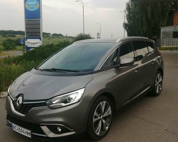 Сірий Рено Гранд Сценік, об'ємом двигуна 1.5 л та пробігом 216 тис. км за 15550 $, фото 1 на Automoto.ua