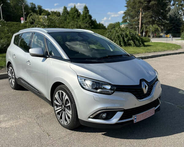 Сірий Рено Гранд Сценік, об'ємом двигуна 1.7 л та пробігом 157 тис. км за 14499 $, фото 1 на Automoto.ua