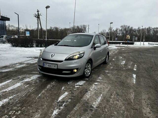 Серый Рено Гранд Сценик, объемом двигателя 1.49 л и пробегом 305 тыс. км за 7100 $, фото 1 на Automoto.ua