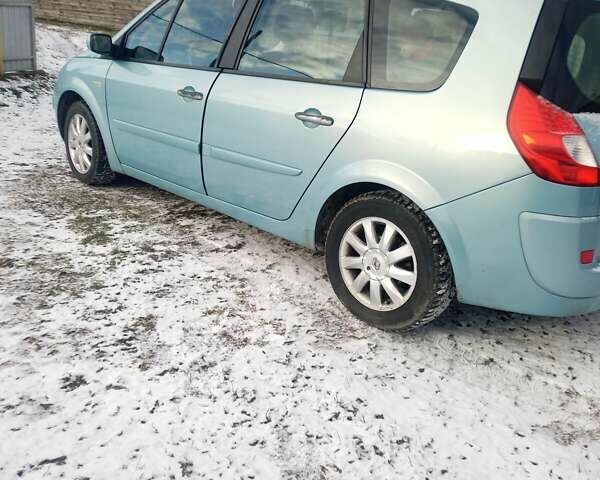 Синий Рено Гранд Сценик, объемом двигателя 2 л и пробегом 225 тыс. км за 5600 $, фото 1 на Automoto.ua