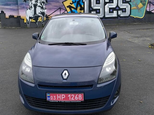 Рено Гранд Сценік 2009 у Харкові на Automoto.ua Синій Рено Гранд Сценік, об'ємом двигуна 1.6 л та пробігом 250 тис. км за 7500 $, фото 1 на Automoto.ua