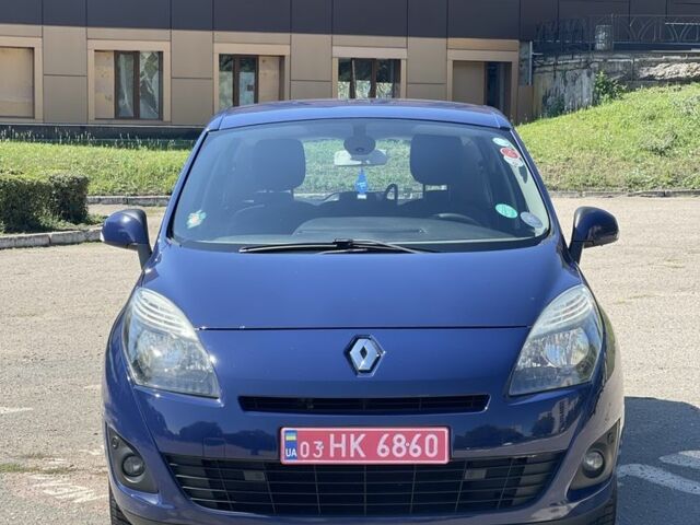Синій Рено Гранд Сценік, об'ємом двигуна 1.6 л та пробігом 247 тис. км за 8000 $, фото 1 на Automoto.ua