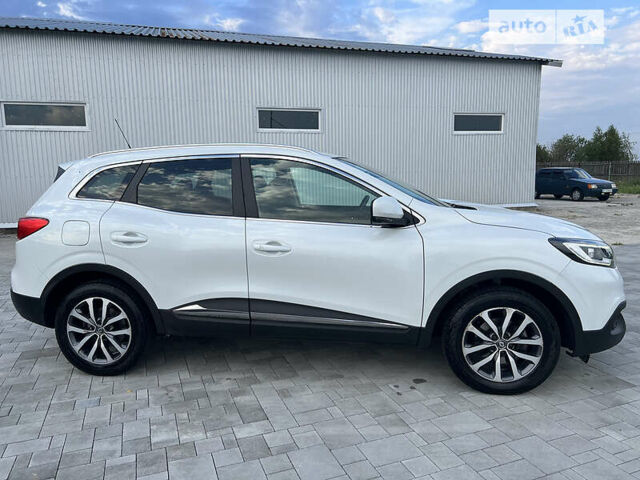 Білий Рено Kadjar, об'ємом двигуна 1.5 л та пробігом 269 тис. км за 15450 $, фото 1 на Automoto.ua