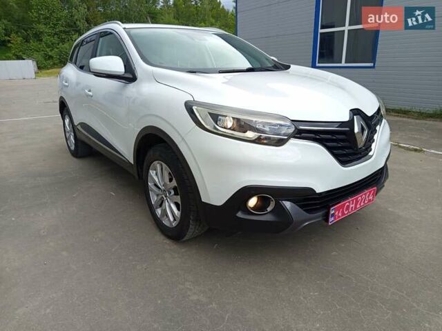 Белый Рено Kadjar, объемом двигателя 1.46 л и пробегом 260 тыс. км за 13950 $, фото 1 на Automoto.ua