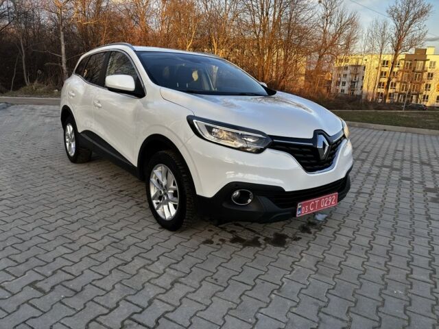 Белый Рено Kadjar, объемом двигателя 0.15 л и пробегом 215 тыс. км за 15900 $, фото 1 на Automoto.ua