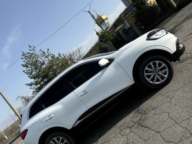 Белый Рено Kadjar, объемом двигателя 1.5 л и пробегом 250 тыс. км за 14700 $, фото 1 на Automoto.ua