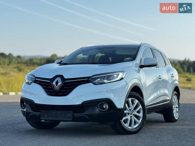 Белый Рено Kadjar, объемом двигателя 1.5 л и пробегом 155 тыс. км за 17700 $, фото 1 на Automoto.ua