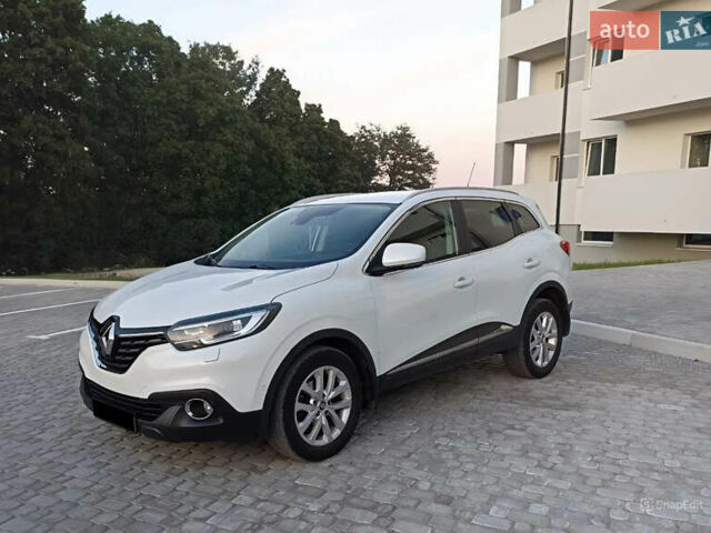 Белый Рено Kadjar, объемом двигателя 1.6 л и пробегом 146 тыс. км за 16599 $, фото 1 на Automoto.ua