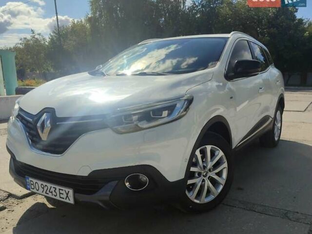 Белый Рено Kadjar, объемом двигателя 1.6 л и пробегом 212 тыс. км за 17800 $, фото 1 на Automoto.ua