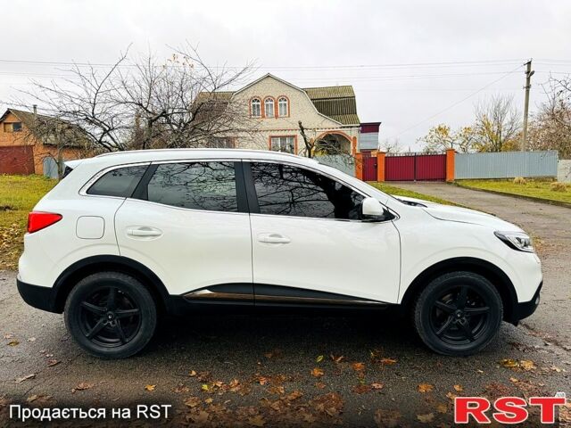Білий Рено Kadjar, об'ємом двигуна 1.5 л та пробігом 67 тис. км за 18500 $, фото 1 на Automoto.ua