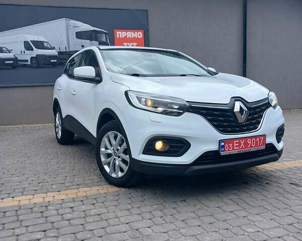 Белый Рено Kadjar, объемом двигателя 1.5 л и пробегом 120 тыс. км за 18799 $, фото 1 на Automoto.ua