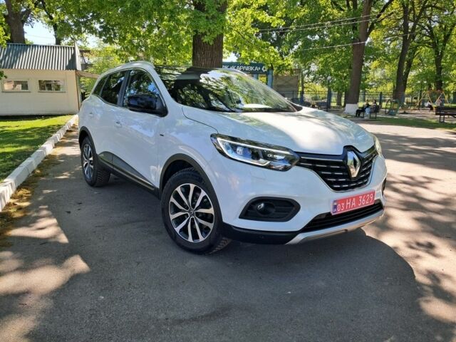 Белый Рено Kadjar, объемом двигателя 0 л и пробегом 160 тыс. км за 18888 $, фото 1 на Automoto.ua