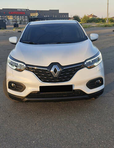 Білий Рено Kadjar, об'ємом двигуна 1.2 л та пробігом 51 тис. км за 18300 $, фото 1 на Automoto.ua