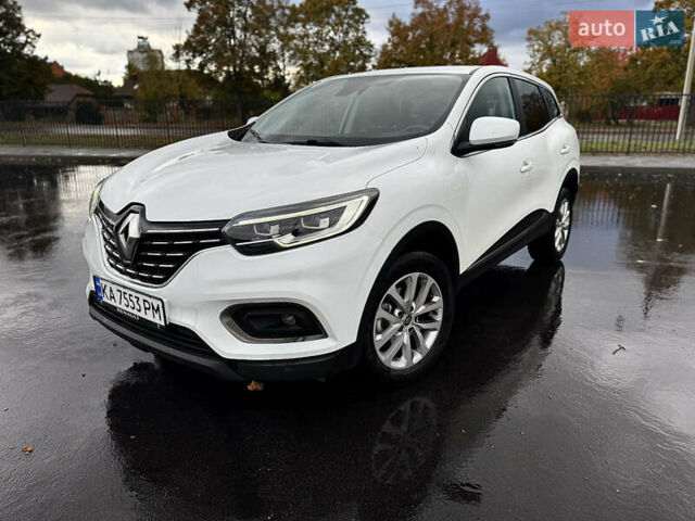 Белый Рено Kadjar, объемом двигателя 1.5 л и пробегом 94 тыс. км за 19700 $, фото 1 на Automoto.ua