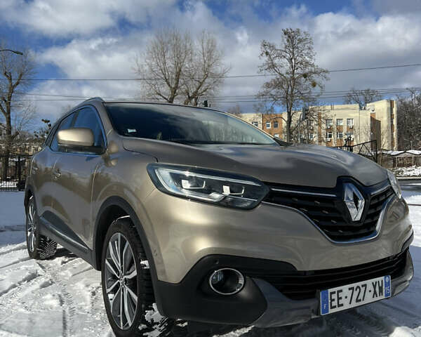 Бежевий Рено Kadjar, об'ємом двигуна 1.5 л та пробігом 200 тис. км за 16000 $, фото 1 на Automoto.ua