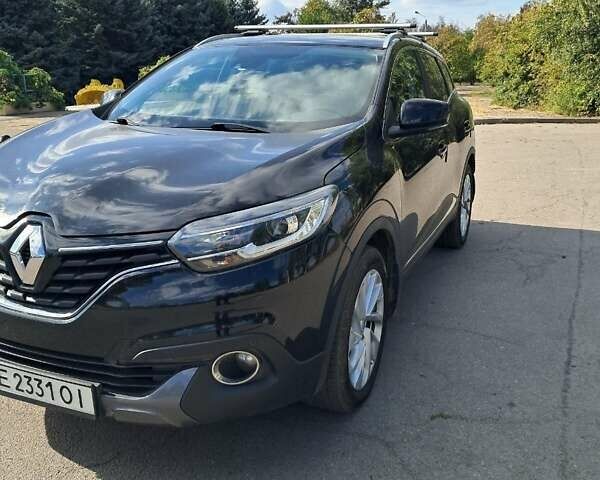 Черный Рено Kadjar, объемом двигателя 1.5 л и пробегом 107 тыс. км за 15000 $, фото 1 на Automoto.ua