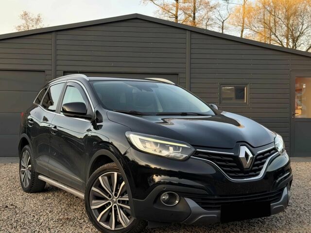 Черный Рено Kadjar, объемом двигателя 1.6 л и пробегом 47 тыс. км за 11500 $, фото 1 на Automoto.ua