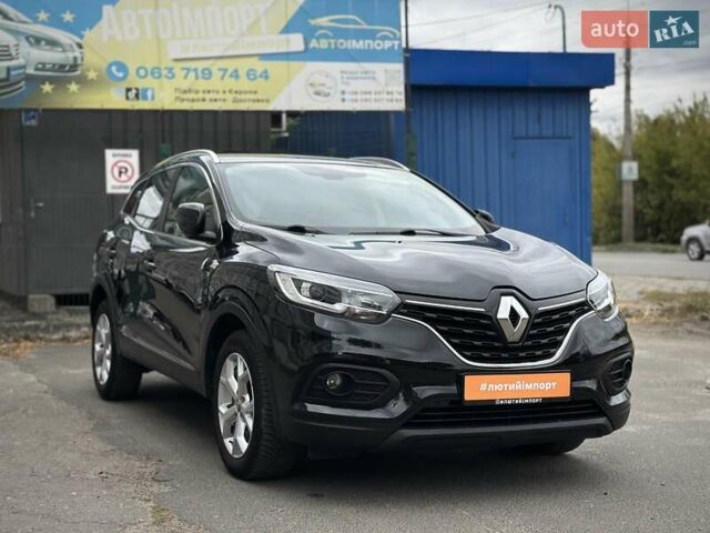 Черный Рено Kadjar, объемом двигателя 0 л и пробегом 156 тыс. км за 19900 $, фото 1 на Automoto.ua