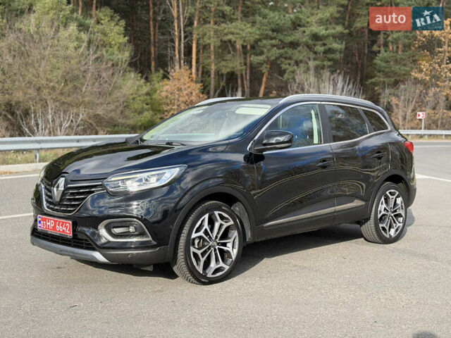 Черный Рено Kadjar, объемом двигателя 1.5 л и пробегом 100 тыс. км за 20900 $, фото 1 на Automoto.ua