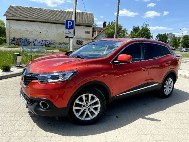 Красный Рено Kadjar, объемом двигателя 0.15 л и пробегом 280 тыс. км за 15500 $, фото 1 на Automoto.ua