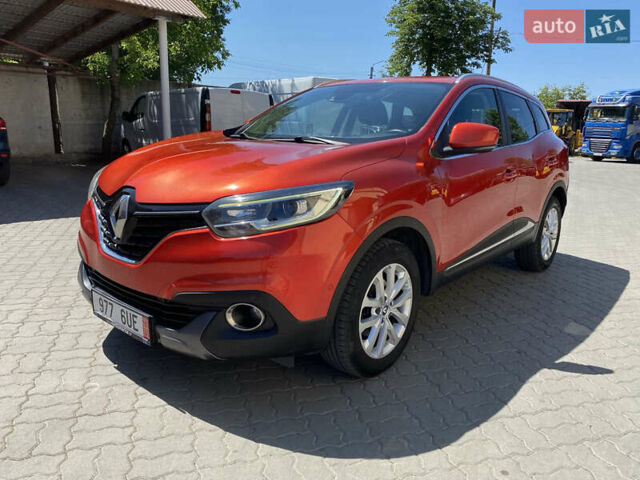 Красный Рено Kadjar, объемом двигателя 1.6 л и пробегом 243 тыс. км за 12700 $, фото 1 на Automoto.ua
