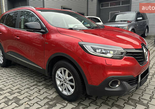 Красный Рено Kadjar, объемом двигателя 1.2 л и пробегом 220 тыс. км за 14300 $, фото 1 на Automoto.ua